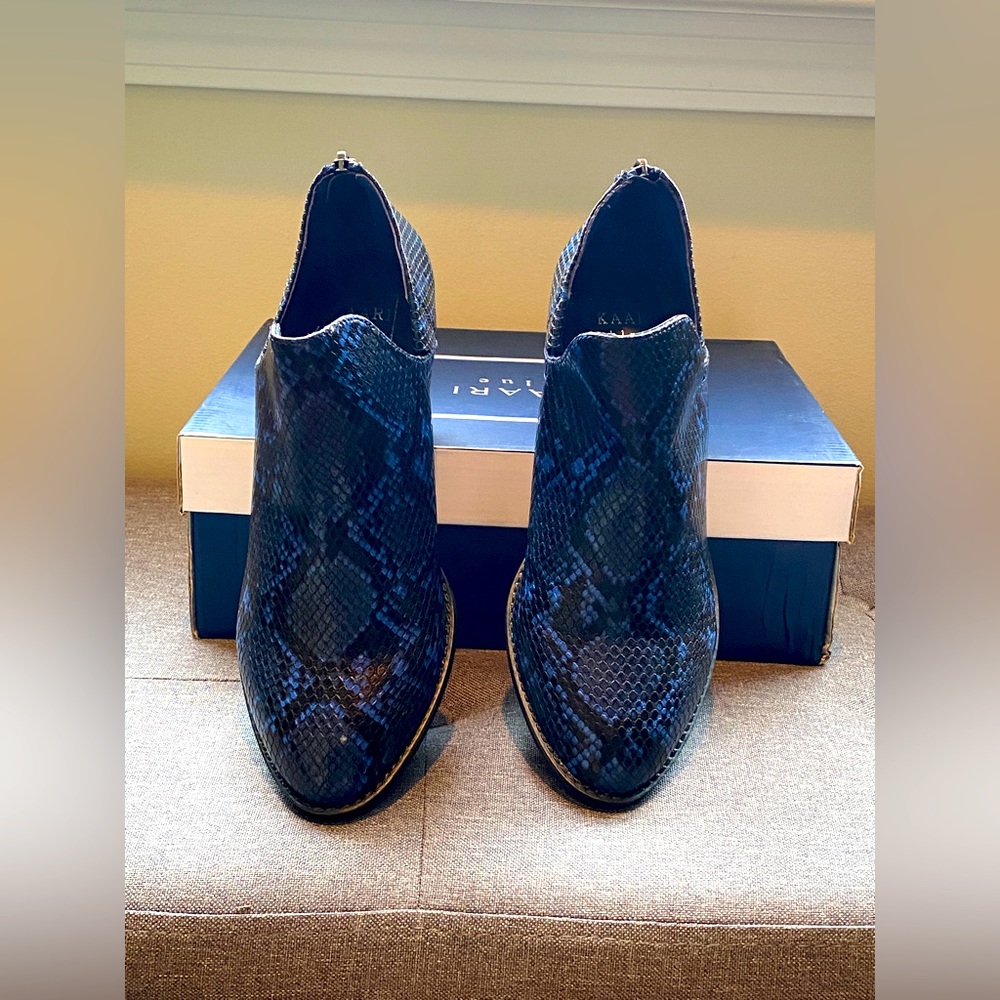 💙Kaari Blue snake skin Callie bootie.